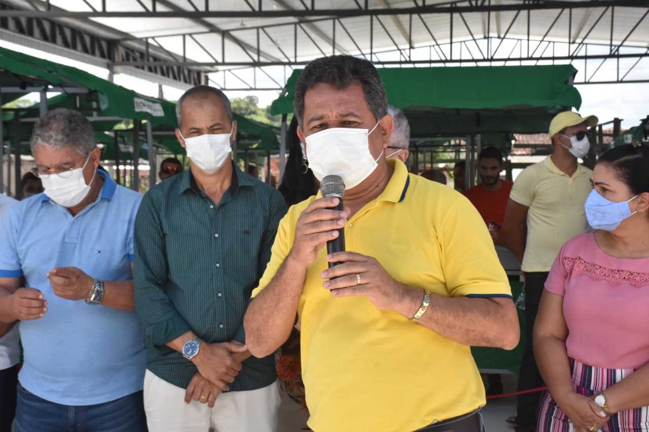 Camacã: Prefeitura entrega a nova feira livre de São João do Panelinha